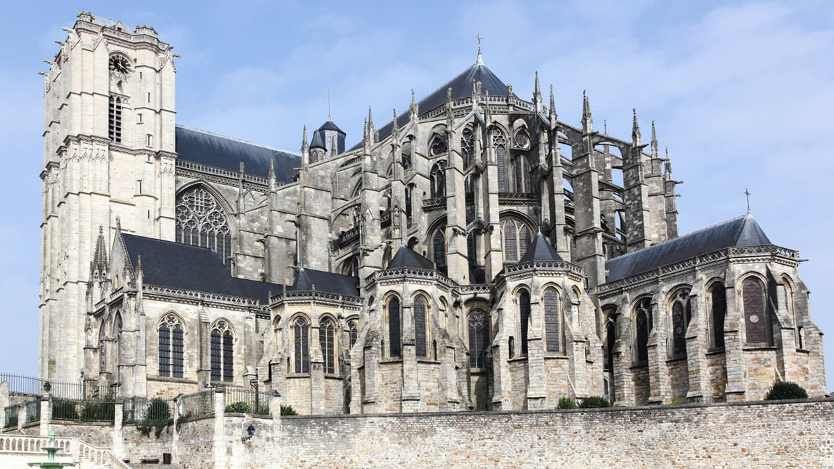 Roman catholic cathedral in Le Mans