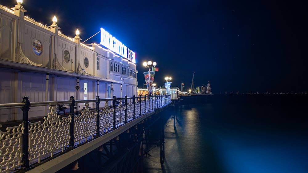Palace Pier 's nachts Brighton
