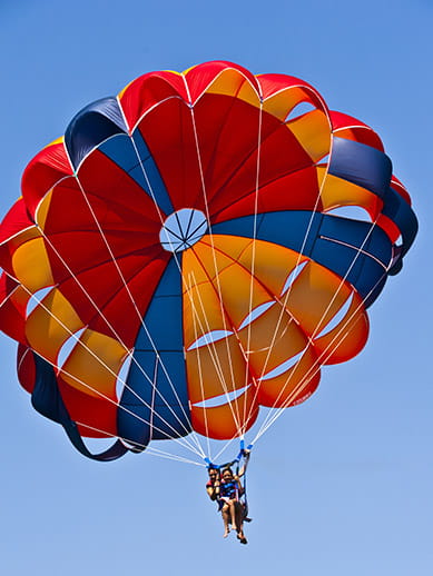 Parachuting in Texel