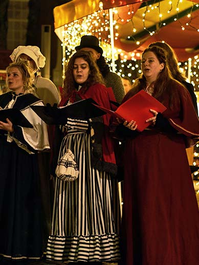 Carol Singers at The Hague at Christmas
